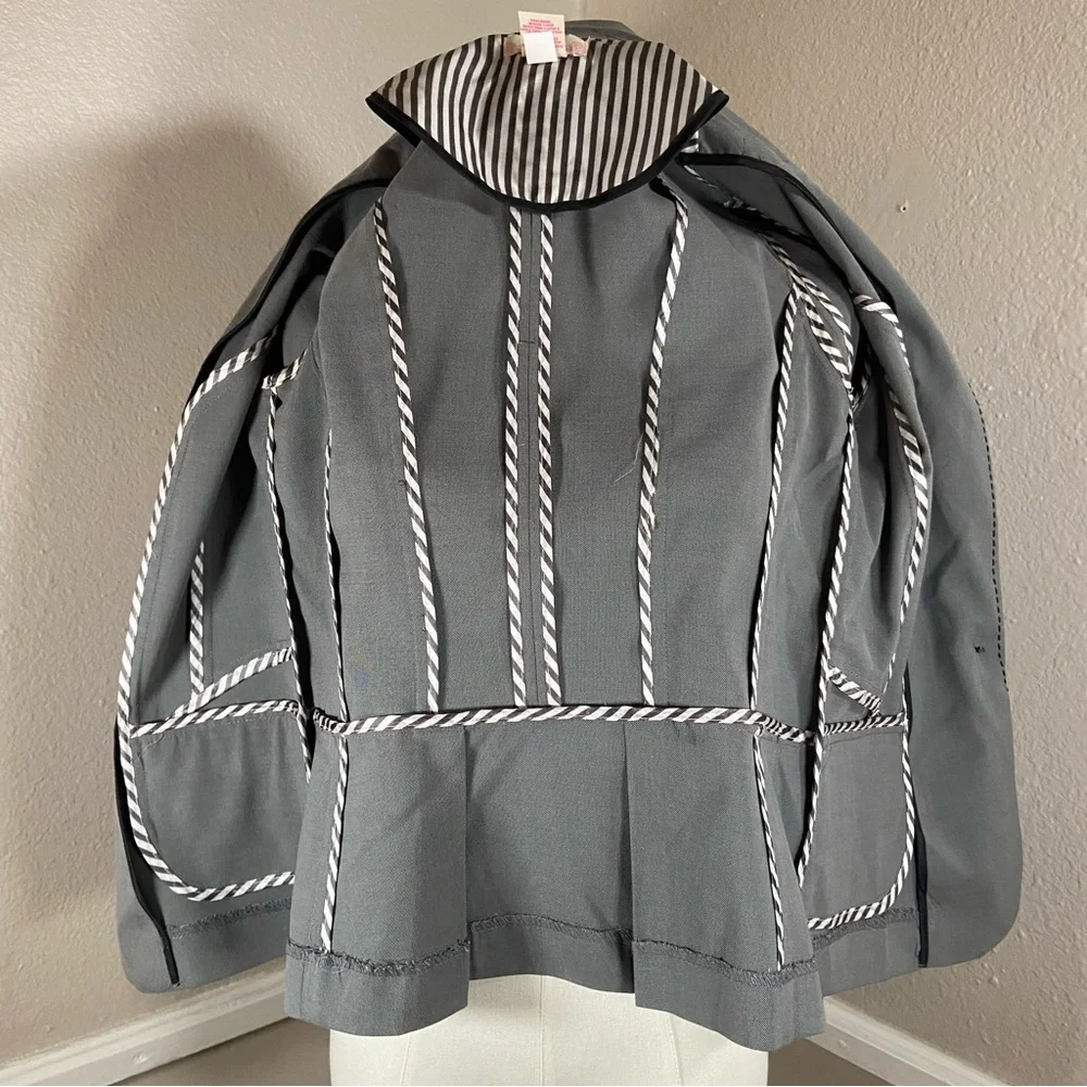 Vintage Candies Gray Cropped Satin Pinstripe Cuffs Blazer Y2K Size Medium - Picture 8 of 10